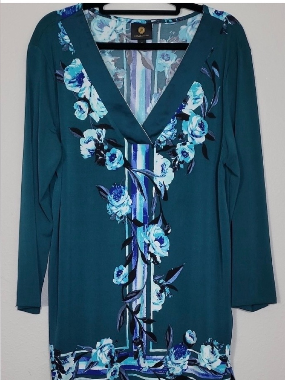 JM Collection Womens Floral Tunic Top Size M V Neck Long Sleeve Blue Artsy